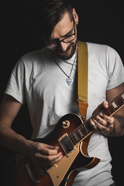 -6606209 quieor hacer una canción gratis, quiero hacer una canción instrumental, quiero tocar la guitarra